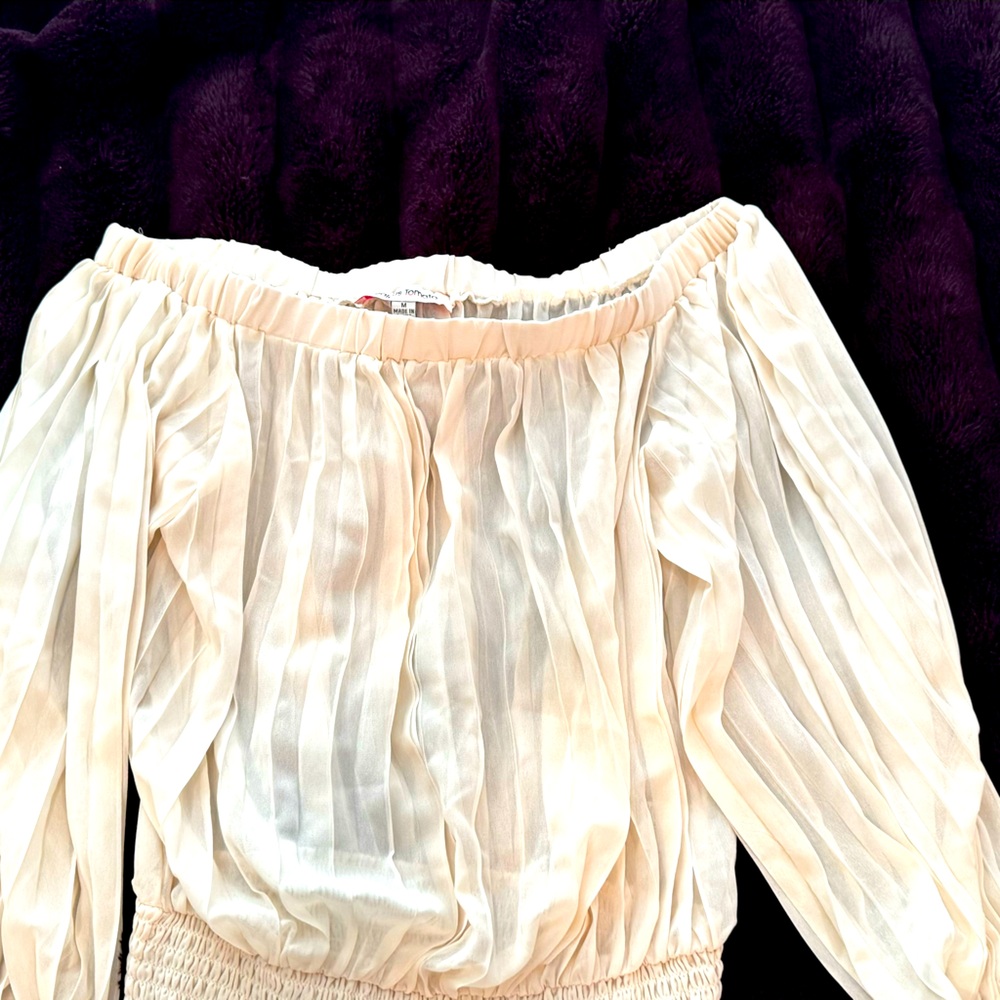 jealous tomato Blouse  Pleated size M